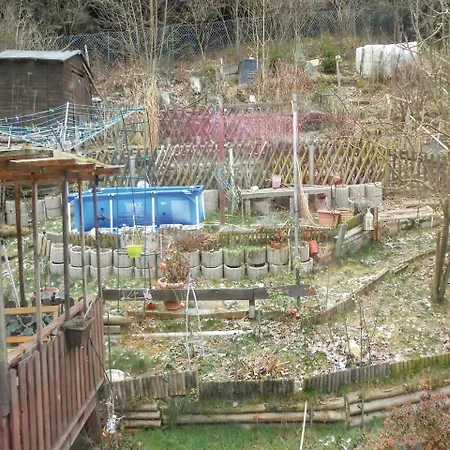 度假居 Two-bedroom Holiday In *