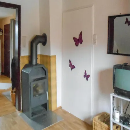 度假居 Two-bedroom Holiday In *